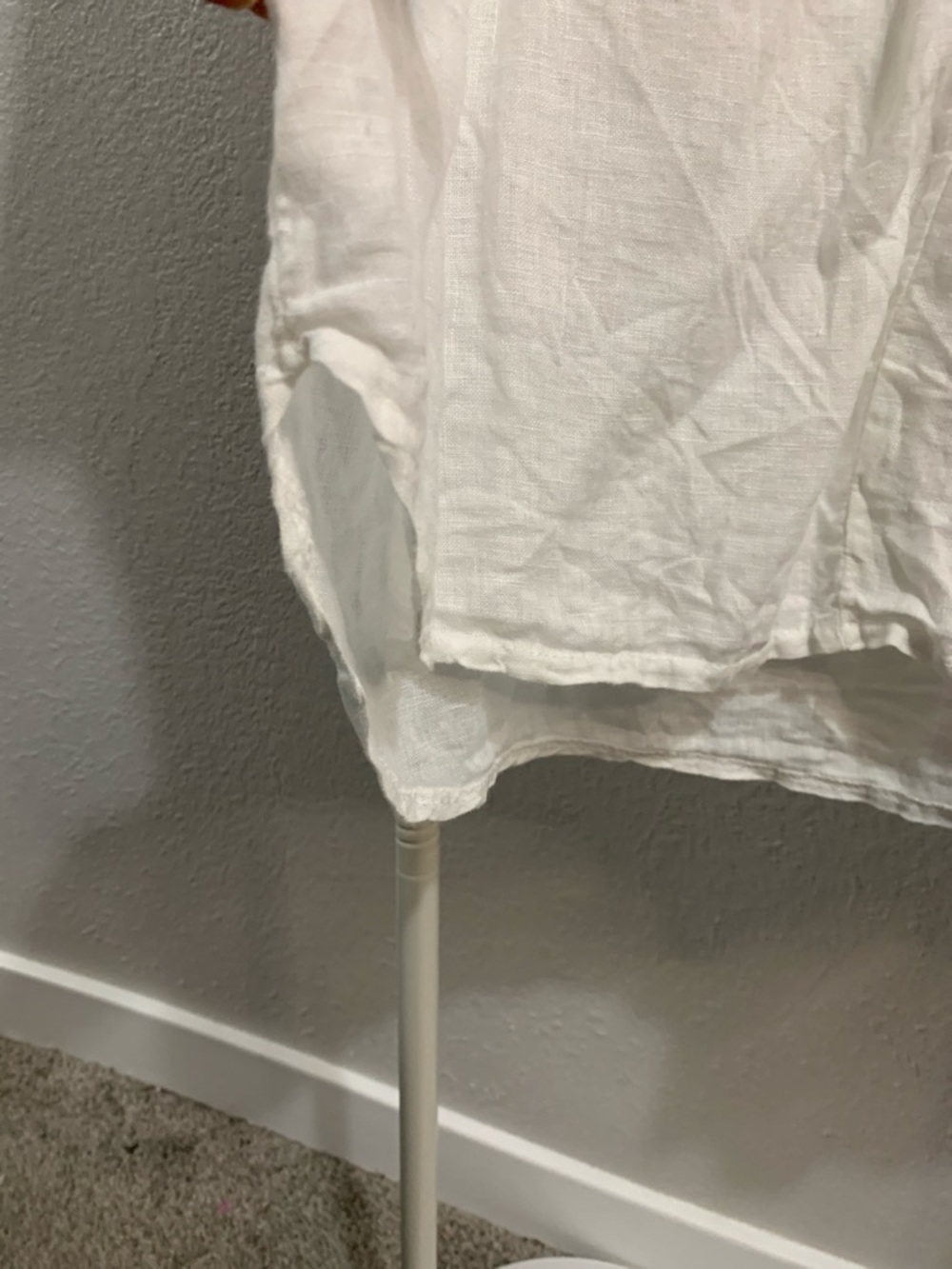 Linen Lightweight White V-Neck Ruffle-Collar Tunic - Picture 4 of 6